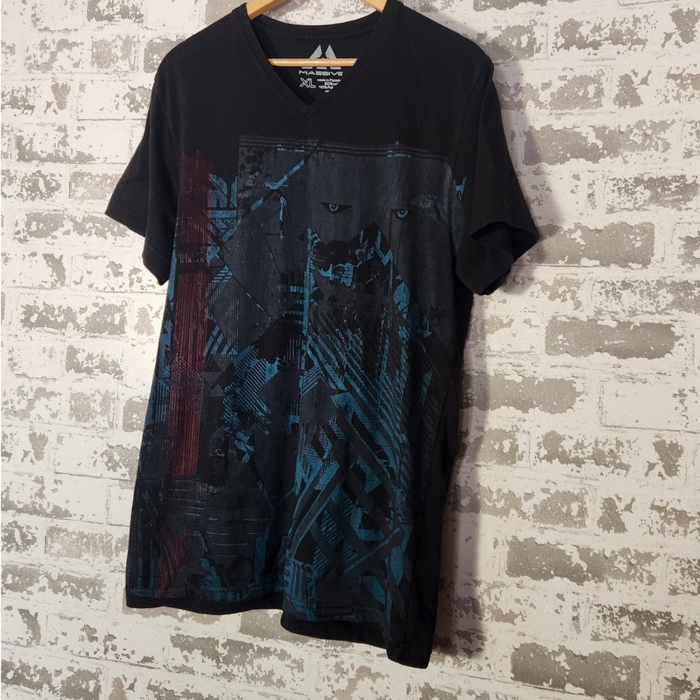 Massive V-Neck Graphic T-Shirt XL Black Blue Red Abstract Panther Face Art Tee - Picture 6 of 16